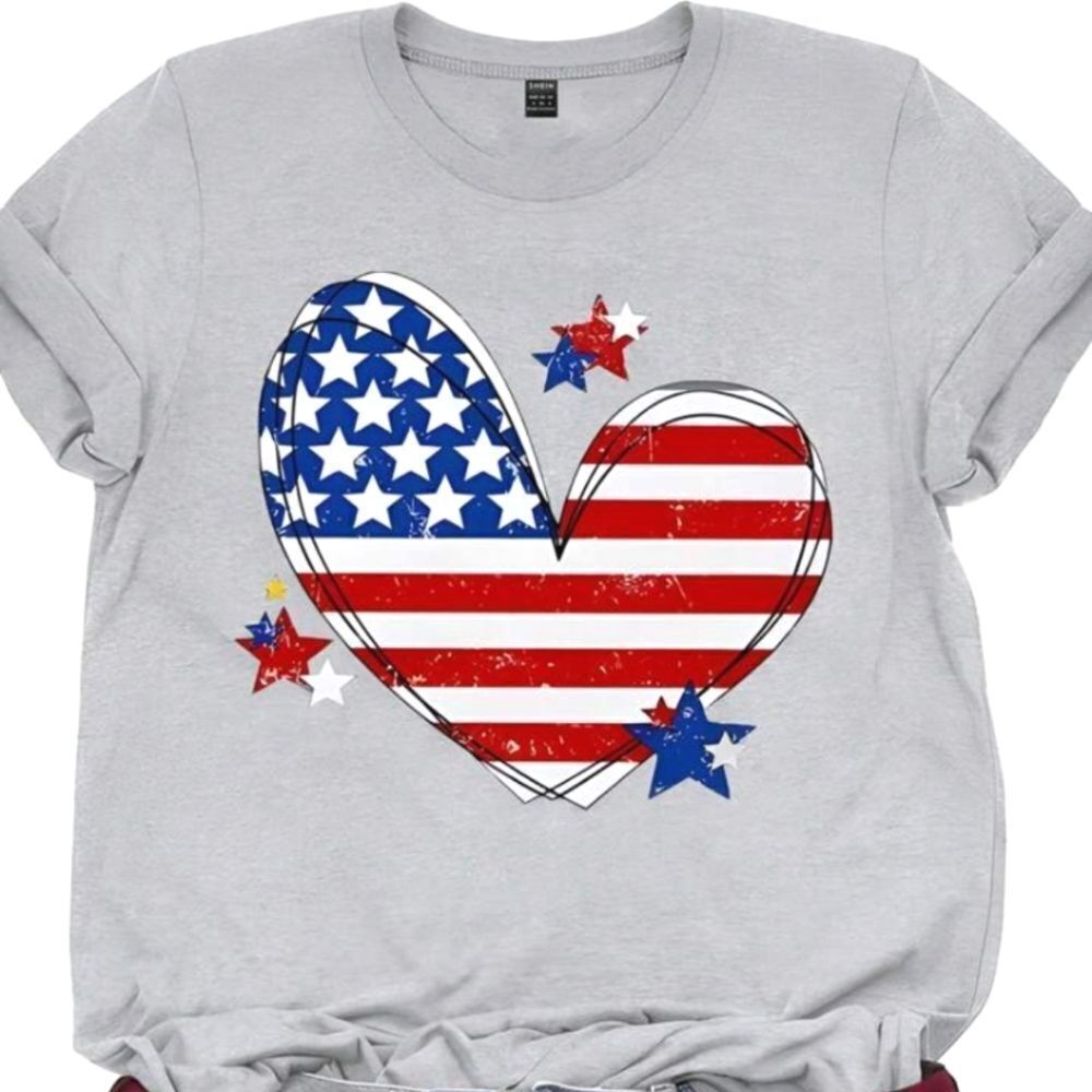 Ladies Patriotic Grey Heart Flag Tee Size Medium